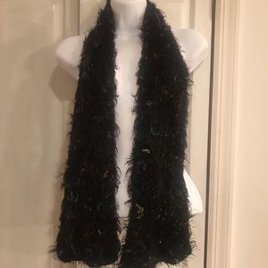 Fluffy Knot Black Scarf